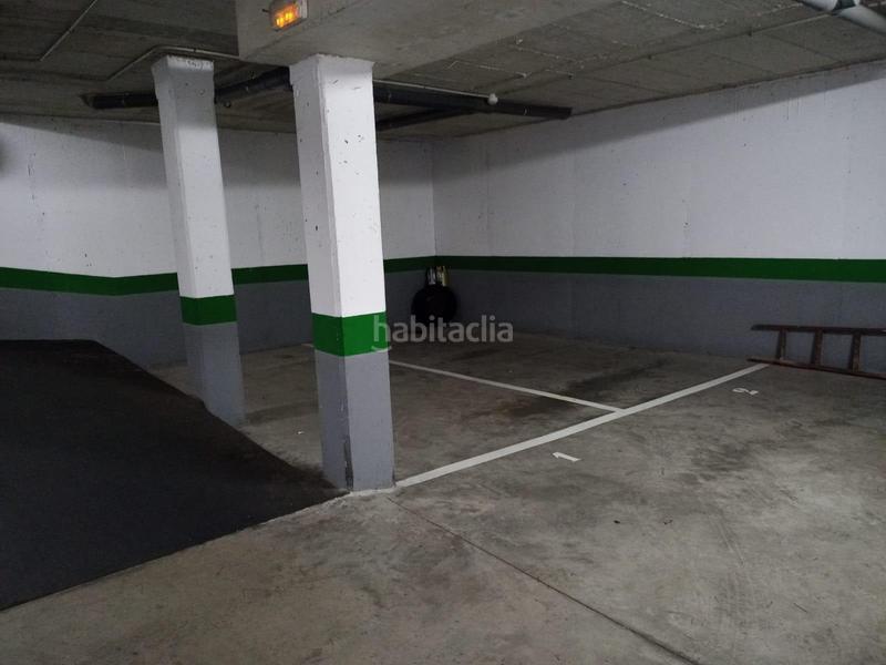 Foto e1188be6-6860-473e-8939-a22d1653cf55. Parking coche plaza de parking en cempuries en Can Puiggener Sabadell