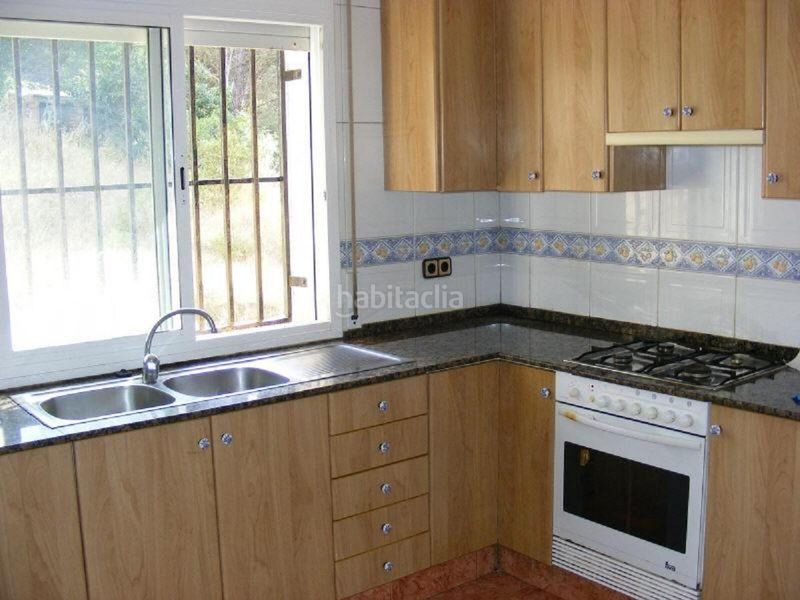 Foto f37a365d-cfcf-4251-ac12-fcd32f855d8c. Casa amb aparcament a Can Massuet del Far Dosrius