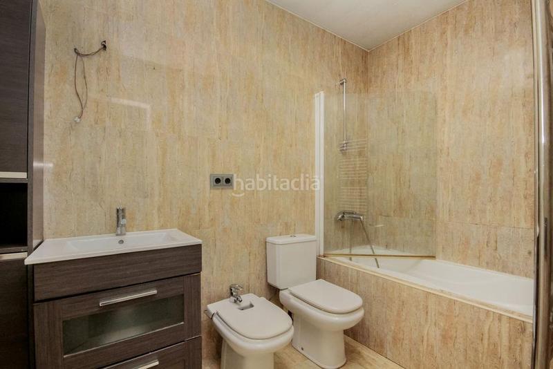 Foto 325ab23e-cb55-4468-ae16-996f8b9069f2. Casa con parcheggio in Ca n'Oriac Sabadell