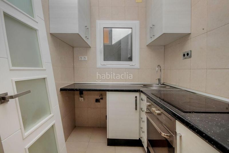 Foto 44a04c06-429f-446e-a0b7-3d5ccbfc3ce4. Casa con parcheggio in Ca n'Oriac Sabadell