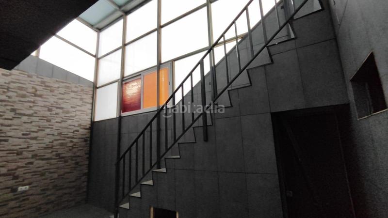 Foto f6a9e71f-3c15-4f03-ab36-59623675aa88. Casa con parcheggio in Ca n'Oriac Sabadell