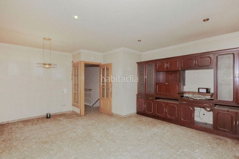 Foto f256e756-ea38-4ac8-9f57-c07ea5253950. Casa amb aparcament a La Plana del Pintor Sabadell