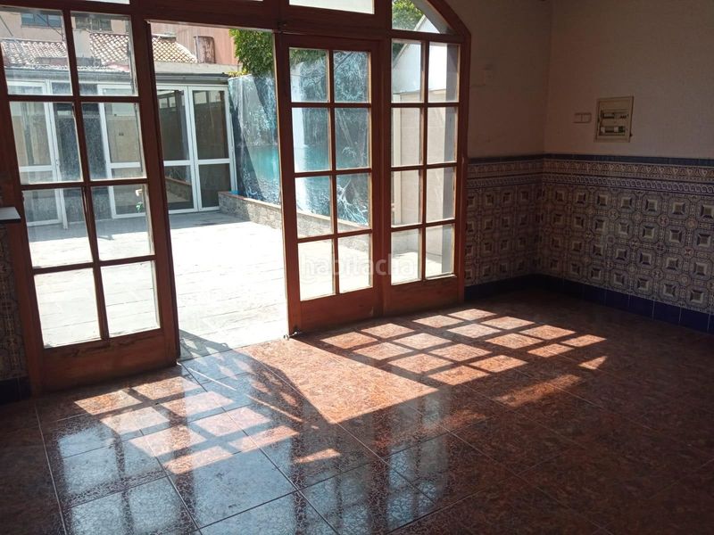 Foto cdc86825-a576-426f-953c-67808fd7ab93. Casa a Eixample Sabadell