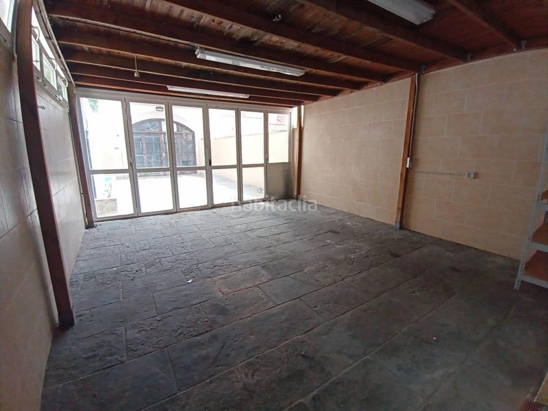 Foto de8e3566-3640-4604-ad2d-90a0a6436d08. Casa a Eixample Sabadell