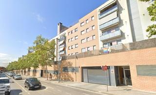 Aparcament cotxe a Torre - Sana. Plaza parking en avmadrid terrassa