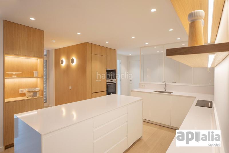 Foto d6c5e2eb-bd94-4c64-84a9-ffe9c2f3f7f6. Pis amb calefacció aparcament a Poble - Casc Antic Castellar del Vallès