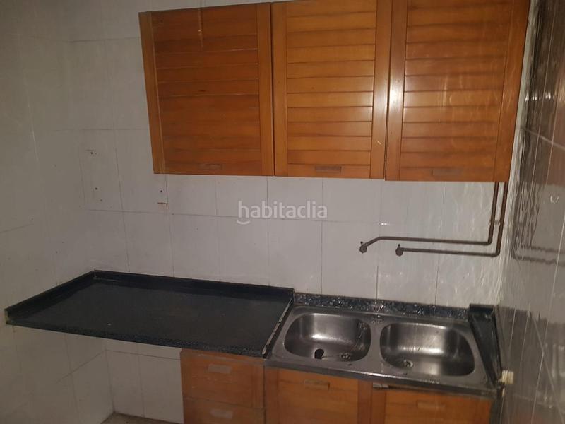 Foto b1b7bc92-ae9d-4121-89b4-3a32fdb5bafd. Casa edificio en venta rubi en Centre Rubí