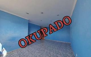 Pis  Algarve. Piso okupado de 3 habitaciones