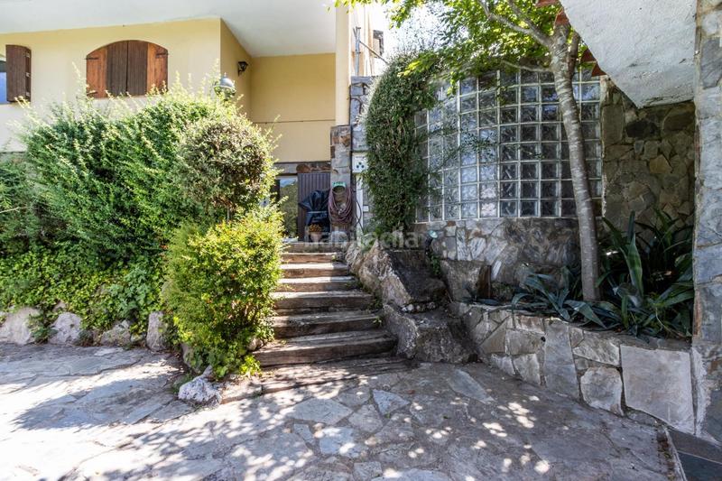 Foto b033102d-3480-4e01-8bf2-d51908b39b76. Chalet mpresionante casa en castellar del valles, zona Airesol en Castellar del Vallès