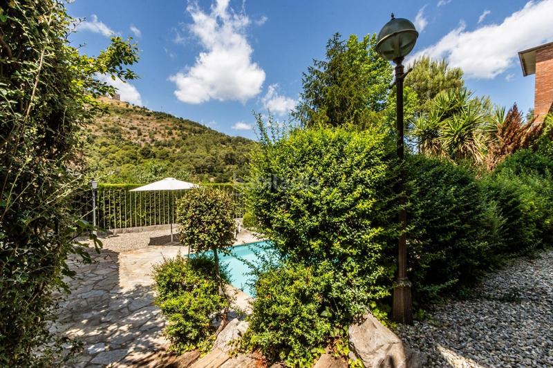 Foto f1b59c6b-cc4b-4627-b865-037482730099. Chalet mpresionante casa en castellar del valles, zona Airesol en Castellar del Vallès