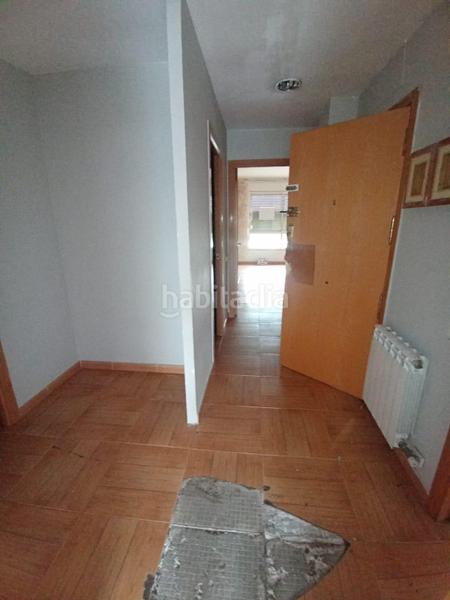 Foto 40fcb557-bee2-44f0-9a6d-df6118baf07c. Piso  amplio con 3 habitaciones y plaza de parking en Sabadell