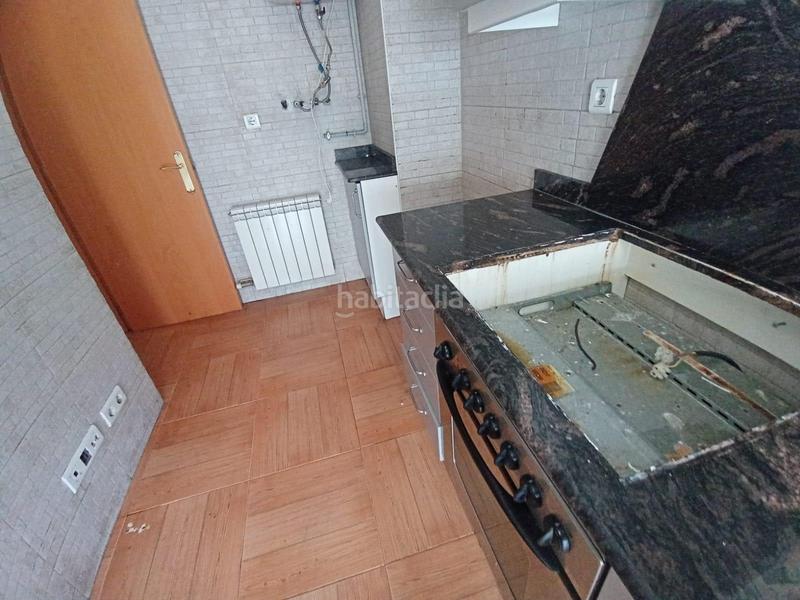 Foto 58e8bfd1-6aba-439d-8cd7-f4566465bcab. Piso  amplio con 3 habitaciones y plaza de parking en Sabadell