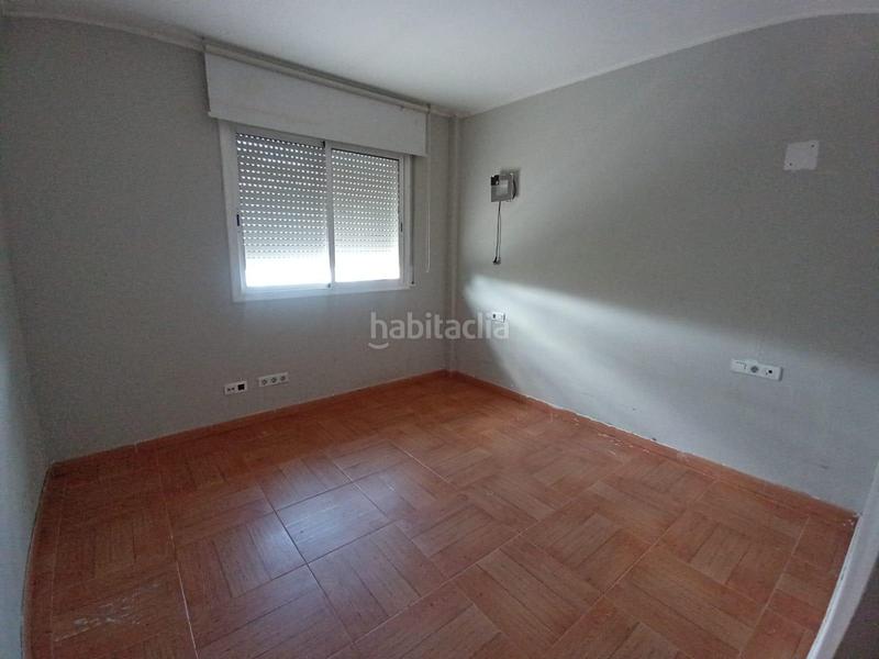 Foto 9e75ba00-1f12-4d99-b648-23be08139df7. Piso  amplio con 3 habitaciones y plaza de parking en Sabadell