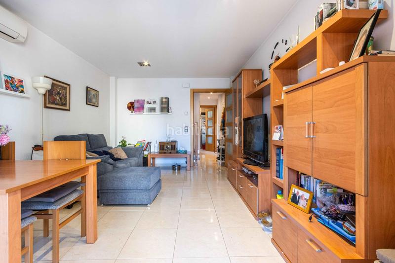 Foto 9720dcb3-5e8c-463c-aba0-e02697e93258. Semi detached house with heating parking in La Romànica Barberà del Vallès