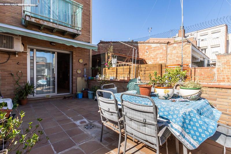 Foto cae5df30-2218-466b-8596-3c8e08f5248c. Semi detached house with heating parking in La Romànica Barberà del Vallès