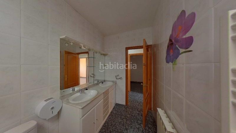 Foto 57f4603b-3c42-48c9-8ce0-417cbedff457. Etagenwohnung mit heizung in Torre-romeu Sabadell