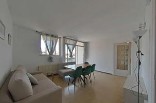 Flat in Sol i Padrís - Sant Oleguer. Piso en venta  3 habitaciones con balcón