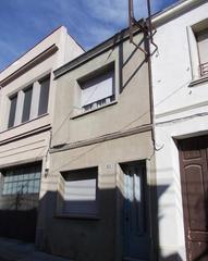 Casa a Centre. Casa con alquiler renta antigua