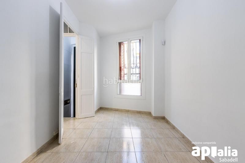 Foto b8bb5f28-f62a-44d5-9088-386614057995. Rez-de-chaussée avec chauffage dans Creu Alta Sabadell