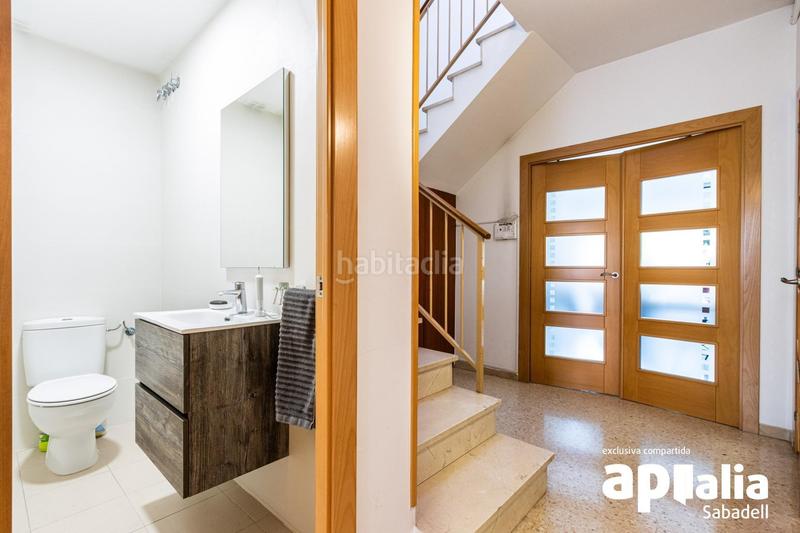 Foto e9916026-29f7-44e8-9d8f-b626a0fd36fc. Maison avec chauffage parking dans Creu Alta Sabadell