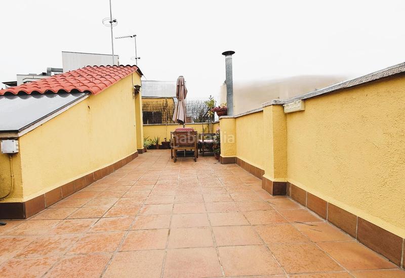 Foto bd4f18b0-a4bf-4a1a-bb72-dd1b0b323733. Casa adossada amb calefacció aparcament a Eixample Sabadell