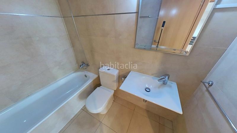 Foto 154a925b-a789-4de4-91a8-f6c2191303d7. Pis amb calefacció aparcament piscina a Torre-romeu Sabadell