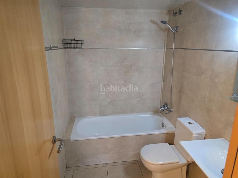 Foto 27924299-dbe6-44f5-b752-c30fd3071e45. Pis amb calefacció aparcament piscina a Torre-romeu Sabadell