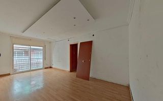 Flat in Centre-Cordelles. Pis de 3 habitacions en cerdanyola del vallés