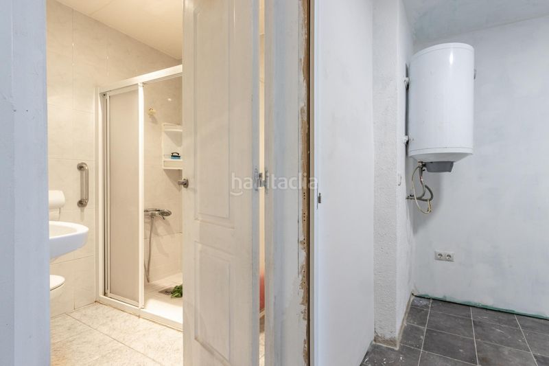 Foto 5fb33c97-af4f-4a65-8dbd-ad91ef57dbda. Casa adossada a Ca n'Aurell Terrassa