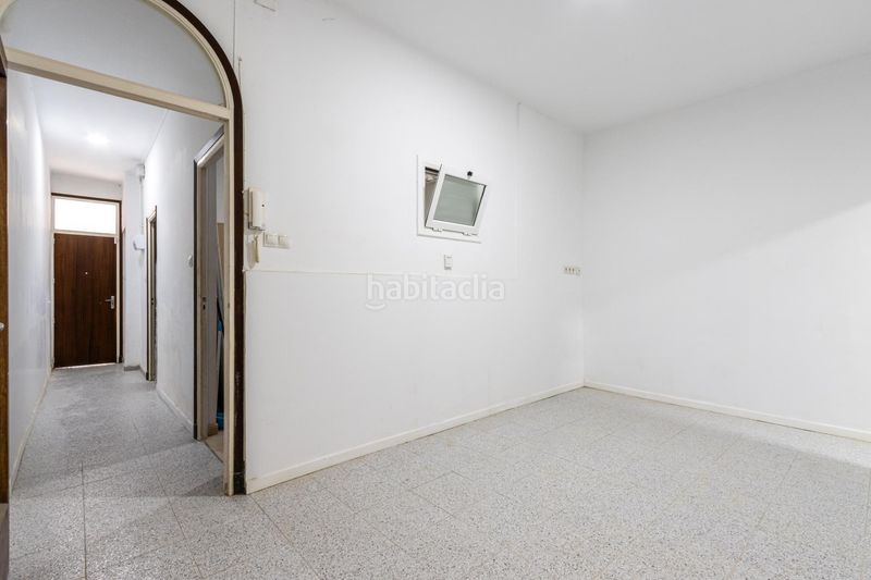 Foto fd088dd2-f824-4692-9db9-345844a8fcb8. Casa adossada a Ca n'Aurell Terrassa