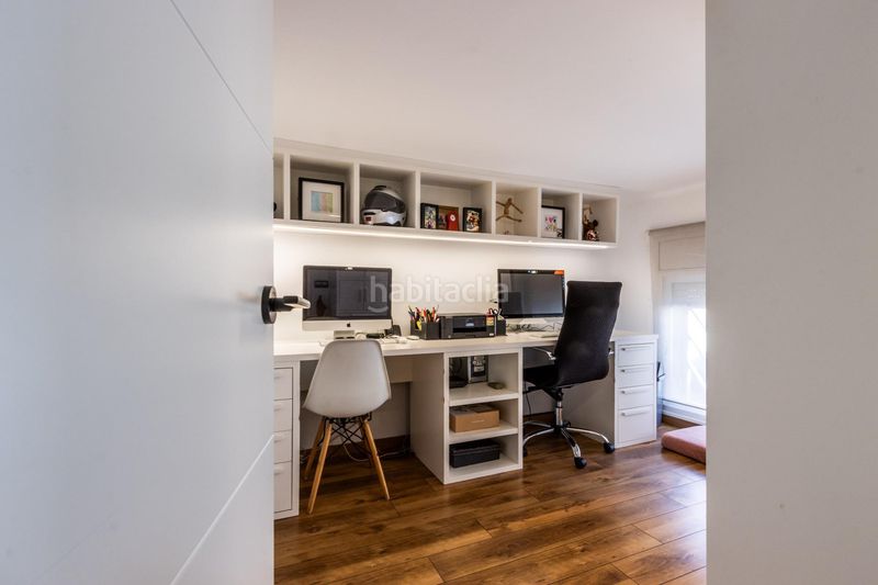 Foto dd90404b-58ea-4544-9495-35e59a880827. Casa amb calefacció aparcament a Gràcia Sabadell