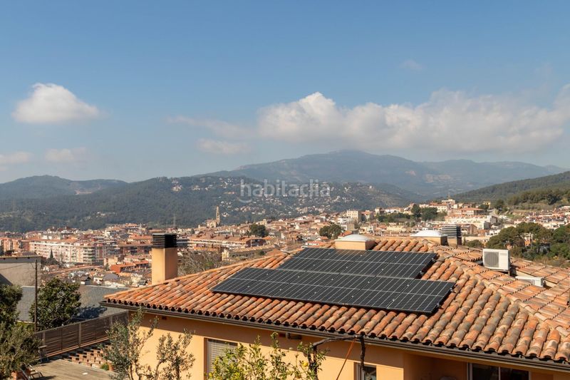 Foto d9d2bbcb-2883-4c05-885b-438fb31d3618. Casa amb aparcament a Eixample - Can Bogunyà Castellar del Vallès