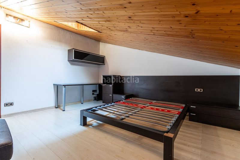 Foto 703d9404-21f9-4a0c-a17d-5fd483730d07. Casa amb calefacció aparcament a Centre Sabadell