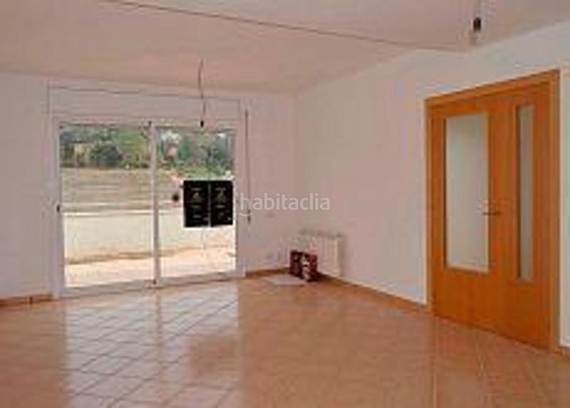 Foto 7ddab36f-0723-43ea-8a00-55602a796eee. Casa amb calefacció aparcament a Sentmenat