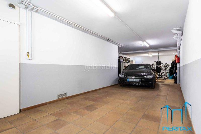 Foto 9794ae75-d945-4923-bbf8-e627088c2a92. Casa amb calefacció aparcament a Creu Alta Sabadell