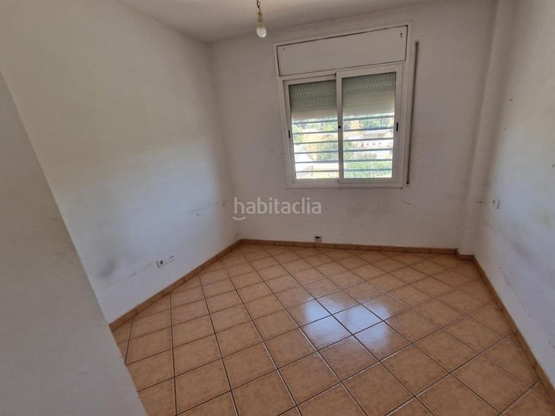Foto 6c966712-f16d-4835-a030-7244f4e3e4a4. Casa adossada amb calefacció aparcament a Sentmenat