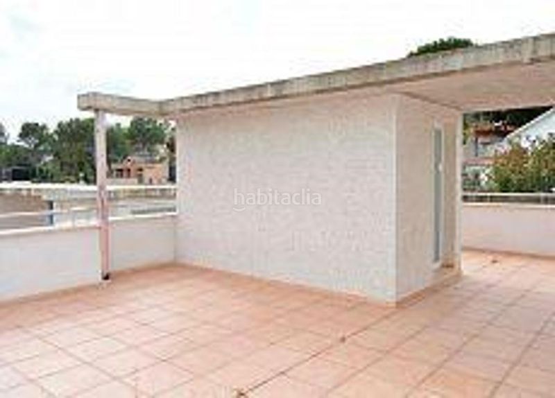 Foto 91d94d40-7e7f-411f-a4a5-735b8dc1c22c. Casa adossada amb calefacció aparcament a Sentmenat