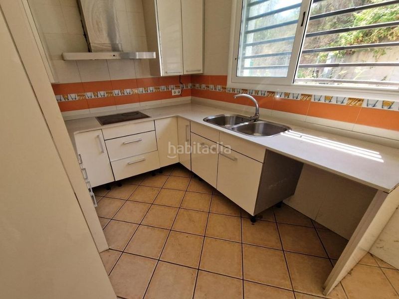 Foto f010bd5b-b885-43b3-9a37-16ae3981a7bb. Casa adossada amb calefacció aparcament a Sentmenat