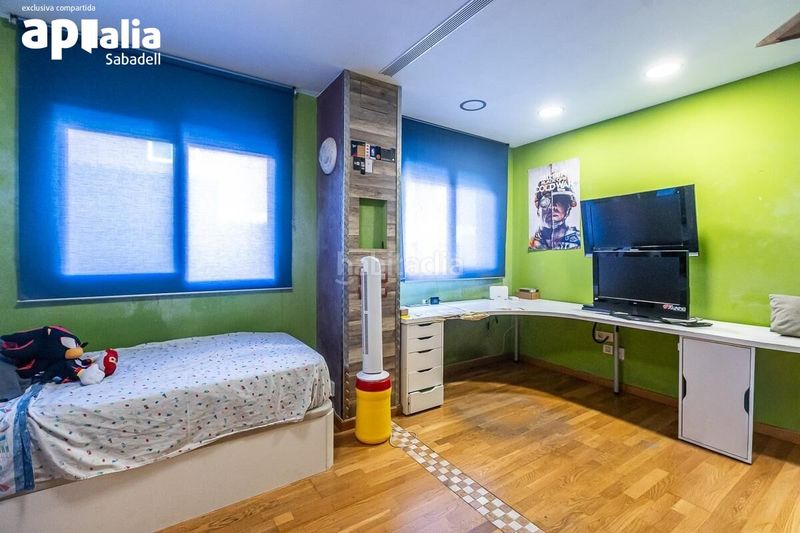 Foto 00b7d585-a1fb-4f02-a0bb-972c932b729c. Flat with heating parking in Eixample Sabadell