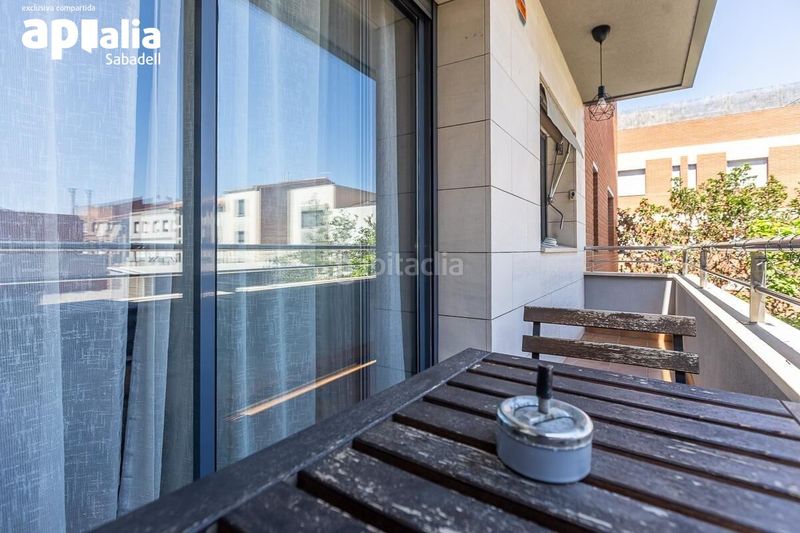 Foto 5fc34876-f251-4cc0-9b01-9d86959d70ee. Flat with heating parking in Eixample Sabadell