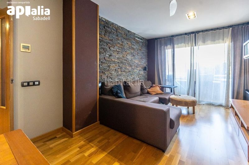 Foto c2217781-b208-4ffd-8470-df9410fecc14. Flat with heating parking in Eixample Sabadell