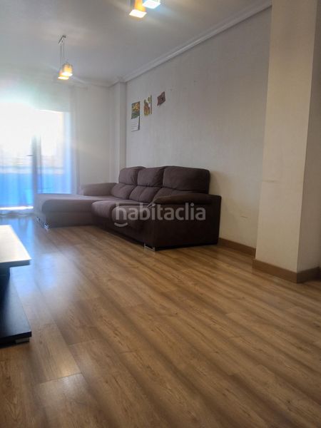 Foto e6bd1b58-8386-4875-a9c1-6b6104d4348d. Pis a Albatera