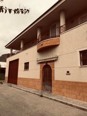 Chalet à Orihuela Ciudad. Chalet en orihuela ,la aparecidaraiguero