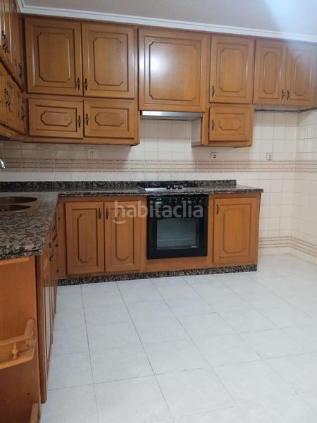 Foto f6dc66ea-64d9-47fc-8ff1-982151572b8a. Pis amb aparcament a Carrús Oeste Elche / Elx