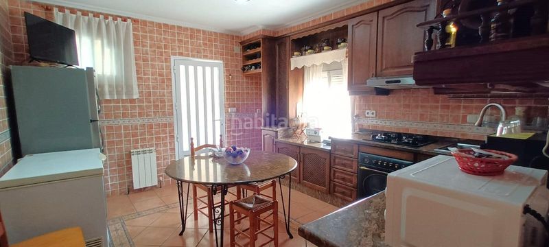Foto 000e1060-ca6d-4376-8887-13b8622fa7d1. Xalet amb aparcament piscina a Jubalcoi Elche / Elx