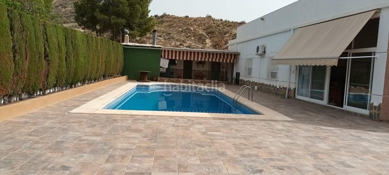 Foto 37387675-e4ec-4874-baf6-9dd7fef1d49d. Xalet amb aparcament piscina a Jubalcoi Elche / Elx