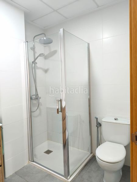Foto a38d17dc-a20e-47e5-b5aa-210a43ad6fd6. Planta baixa a Carrús Este Elche / Elx