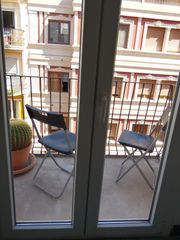 Miete Etagenwohnung in Centro. Piso en alquiler en el centro de elche en 4 planta sin ascensor