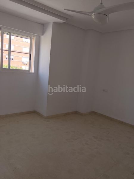 Foto 2c493716-d874-4baf-8333-0c8d09e14fab. Casa adossada amb aparcament piscina a Ciutat Esportiva Elche / Elx