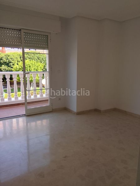 Foto 9a8c8e22-7998-4515-a8c7-8d4cb9f3beba. Casa adossada amb aparcament piscina a Ciutat Esportiva Elche / Elx